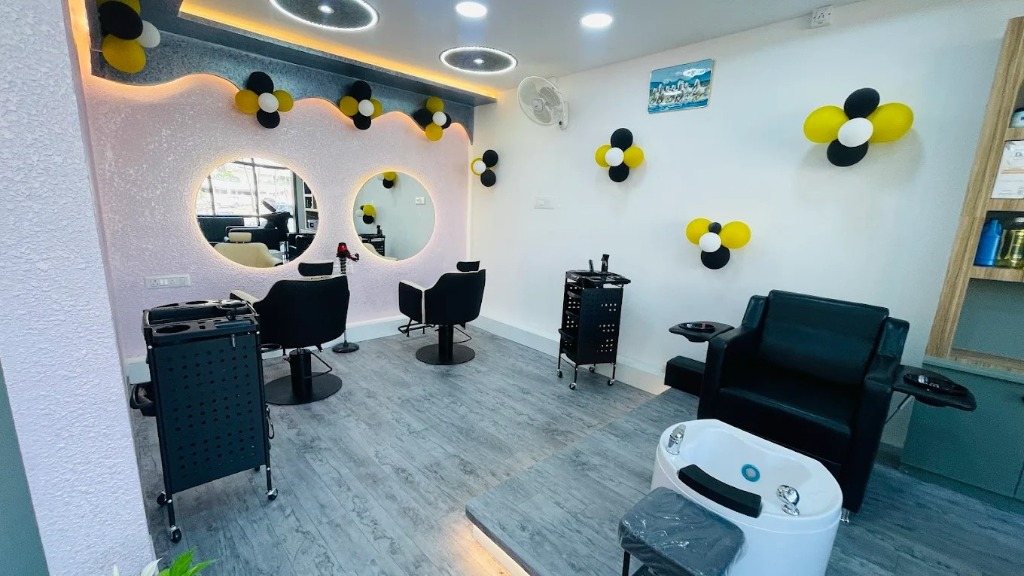 Nail & Pedicure Corner